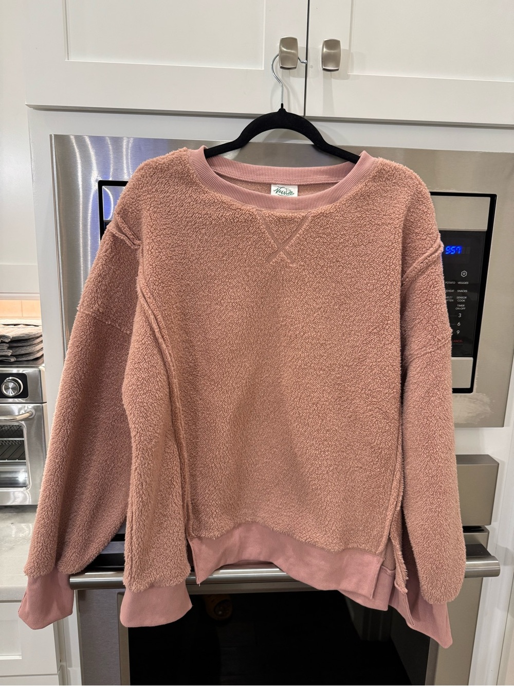 Plush Crewneck Pullover Sweatshirt - Dusty Pink